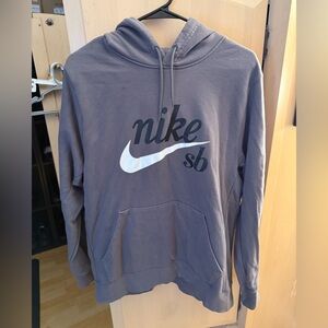 Men’s grey nike hoodie